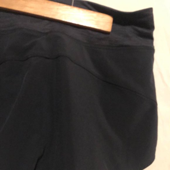 Outdoor Voices The Exercise Tennis  Shorts in Black - Medium - Picture 8 of 9